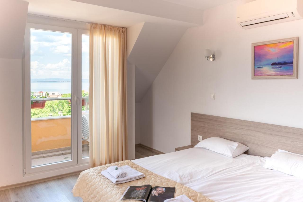 Boutique Wellness Hotel Ambrosia 체르노모레츠 외부 사진