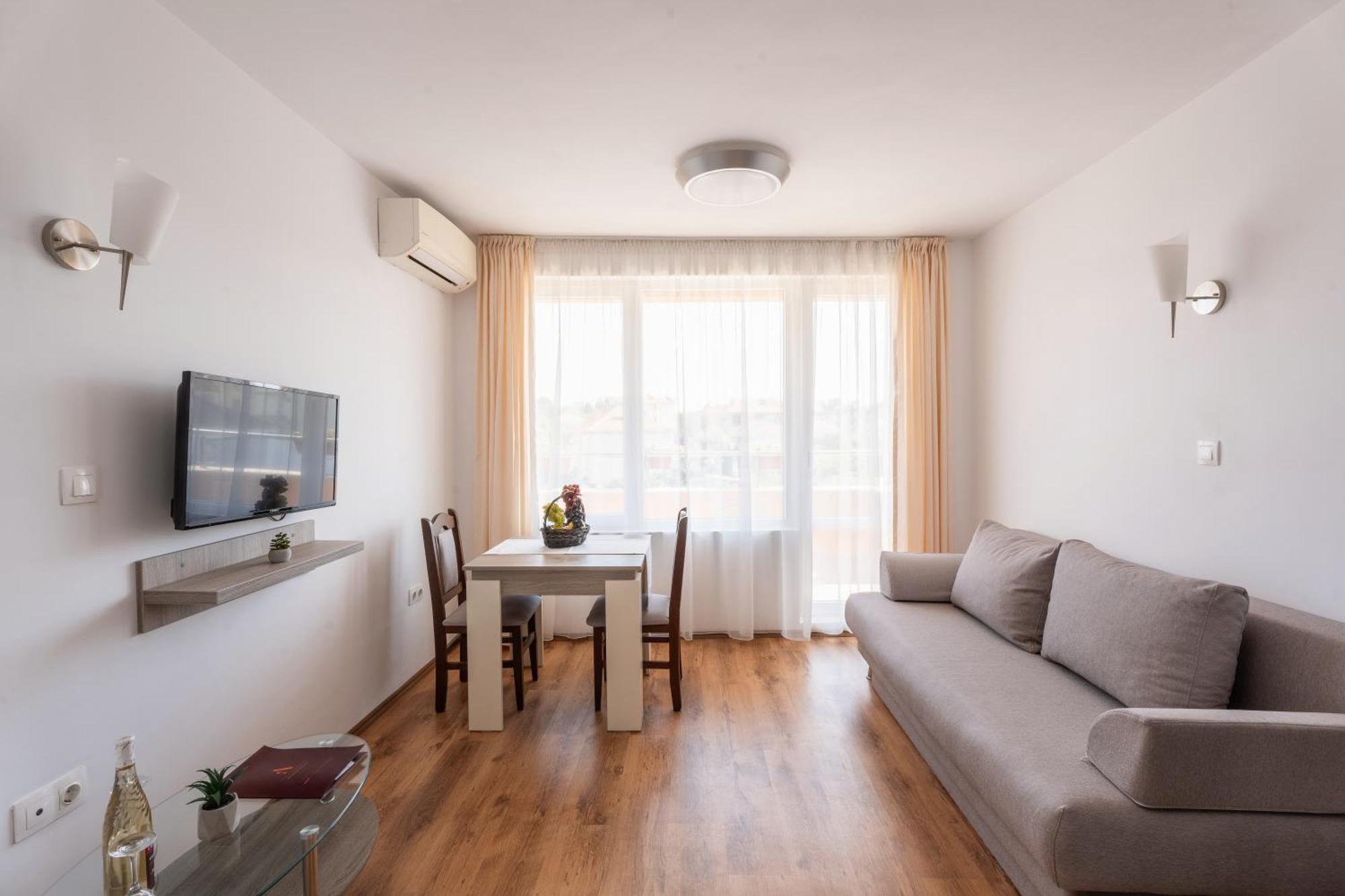 Boutique Wellness Hotel Ambrosia 체르노모레츠 외부 사진