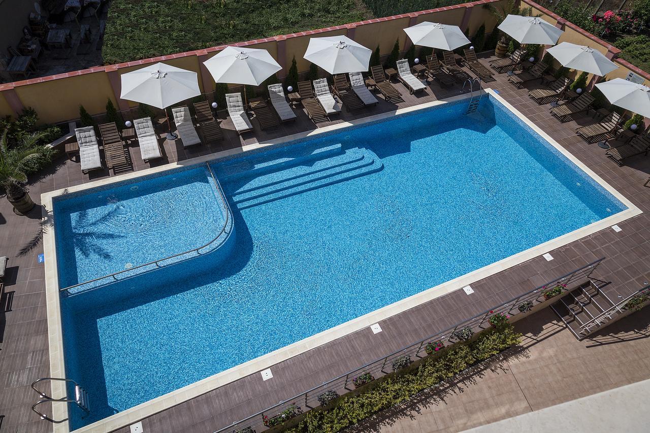 Boutique Wellness Hotel Ambrosia 체르노모레츠 외부 사진