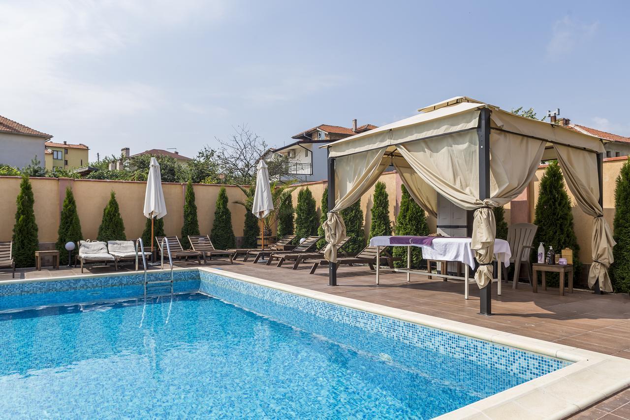 Boutique Wellness Hotel Ambrosia 체르노모레츠 외부 사진