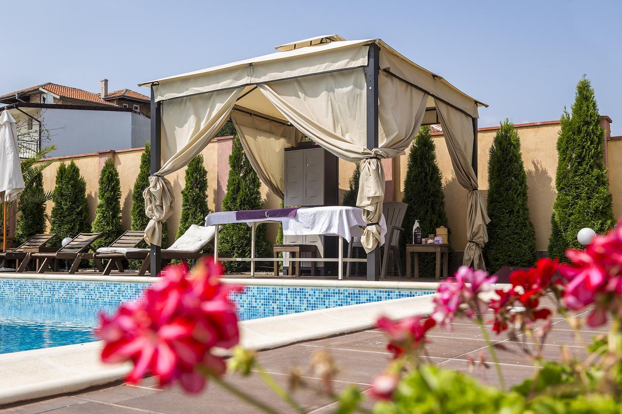 Boutique Wellness Hotel Ambrosia 체르노모레츠 외부 사진